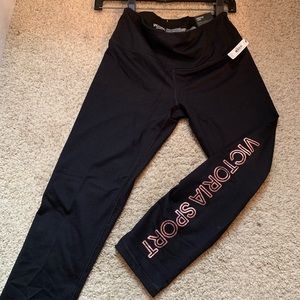 knockout Capri with cute pink glitter detail